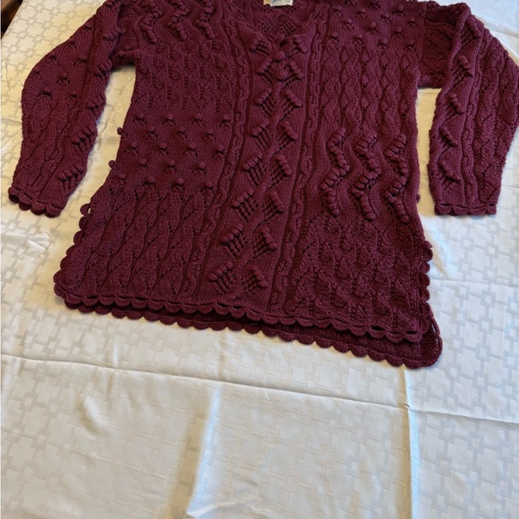 Yarnworks Vintage Hand Knit Sweater. Sz M, 28” shoulder-hem. Burgundywine color - Picture 3 of 6